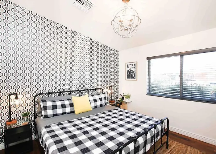 Scottsdale Farmhouse * Scottsdale